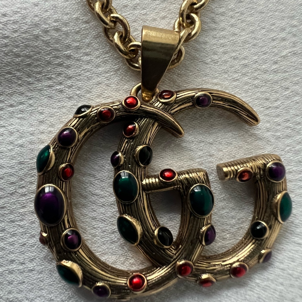 Pendant Necklace with Multicolor Stones